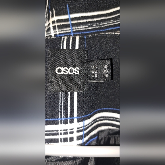 Ladies Asos Black/white Long Line  Business Blazer Jacket Snap Closure Size 6 - Picture 3 of 11